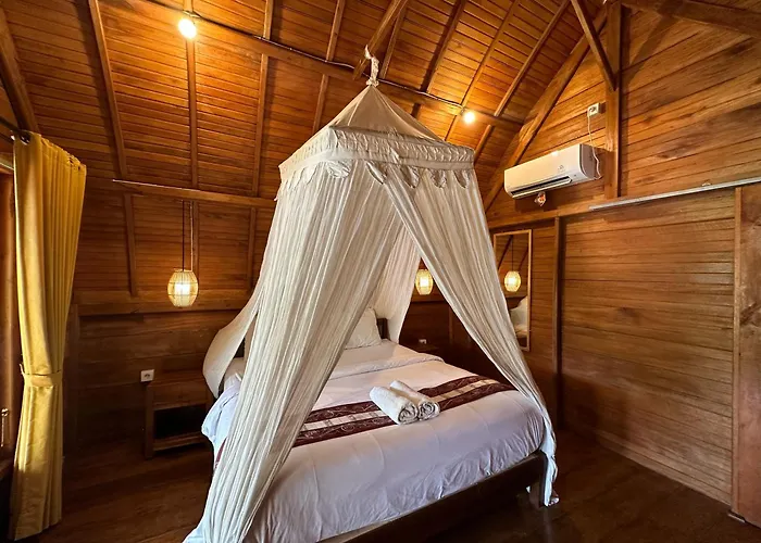 Sunset Hill Penida Resort