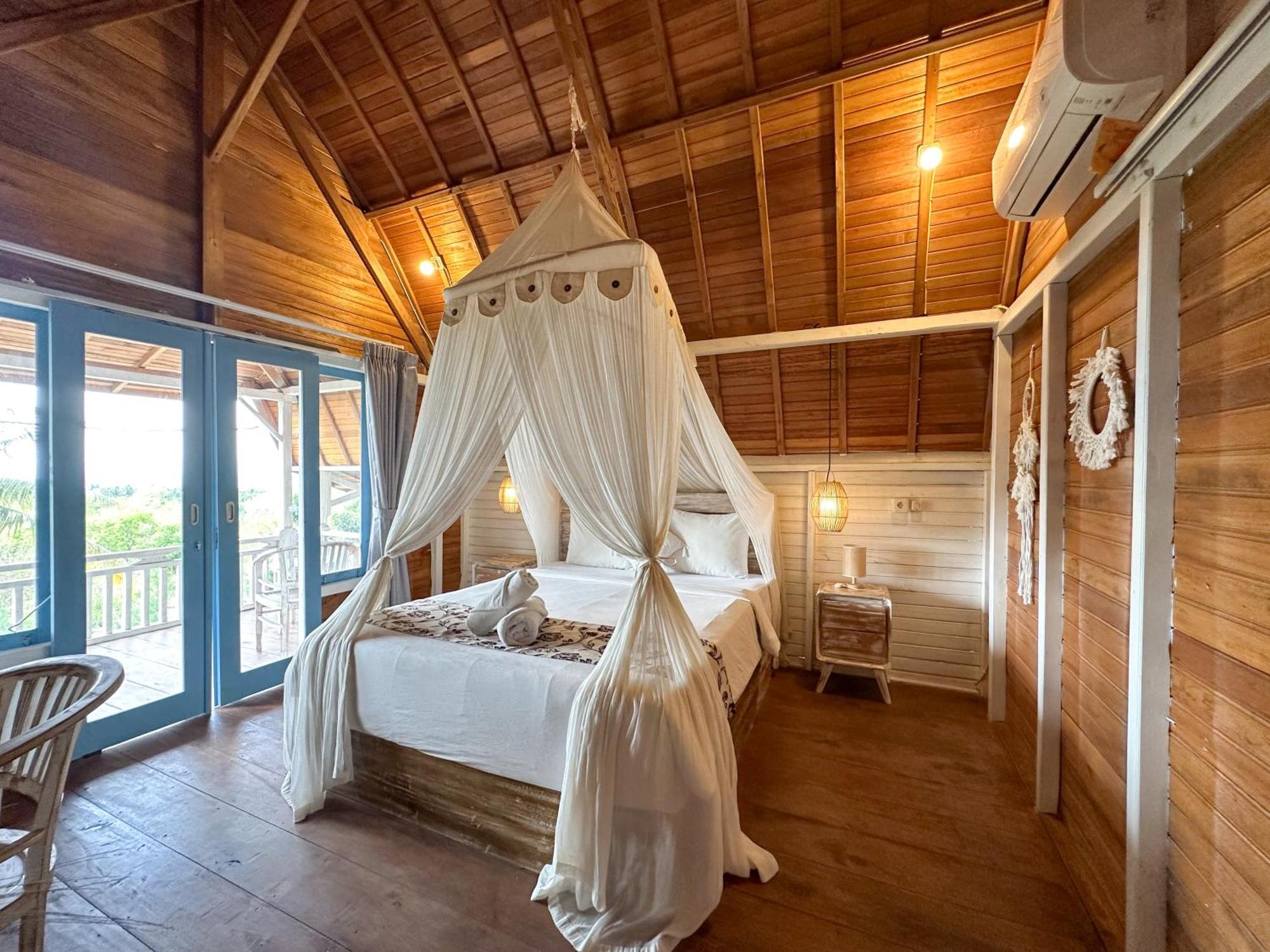 Hotel Sunset Hill Penida 3*